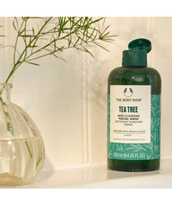 The Body Shop - Tea Tree Skin Clearing kasvojenpuhdistusaine (250 ml) - Image 3